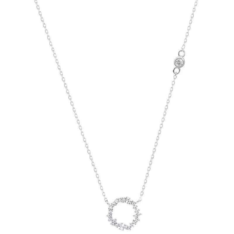 Dây chuyền bạc nữ hình tròn đính đá lấp lánh cao cấp nữ tính Phuc Minh Jewelry.
