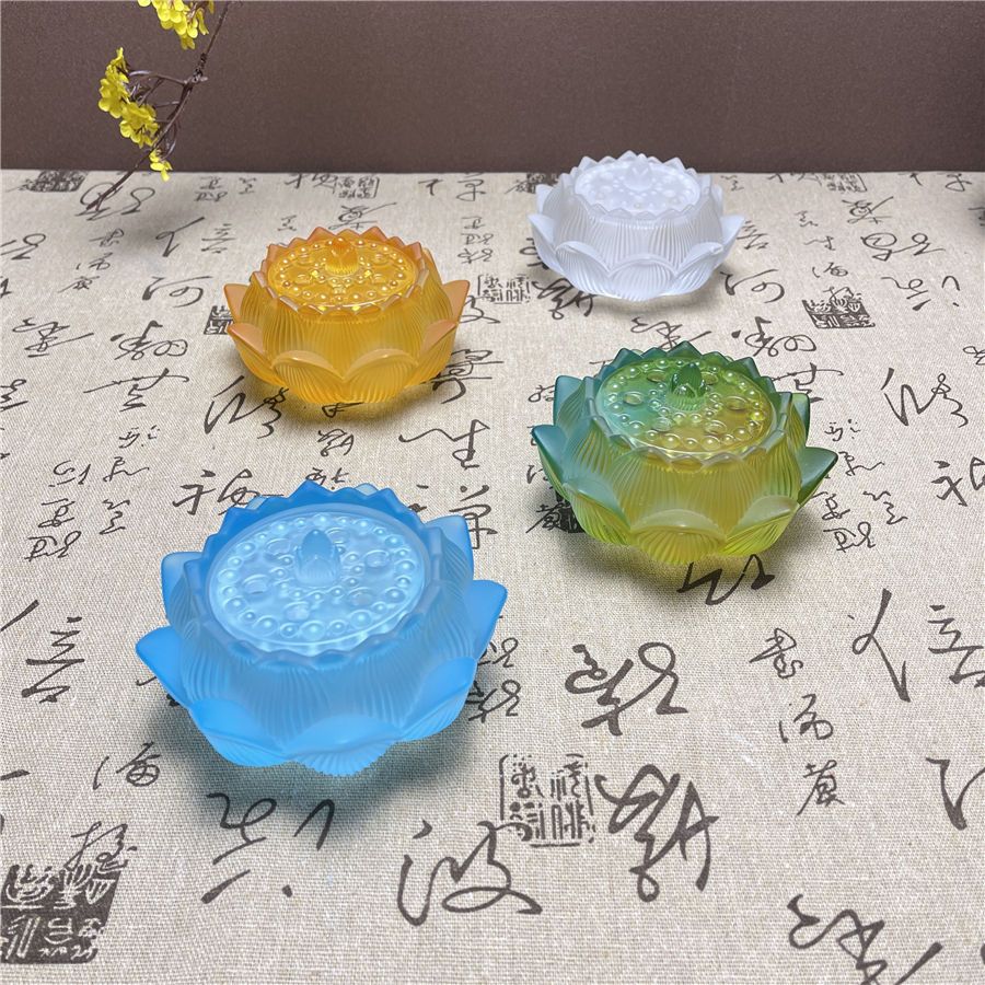 Lư xông trầm hương kèm lót bông chống cháy, Đỉnh đốt nhang bằng thủy tinh nắp chạm tinh xảo