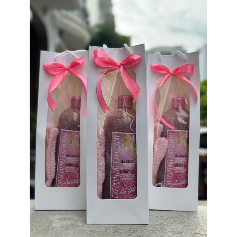 Set Quà Tặng Sữa tắm + găng tay tẩy tế bào chết