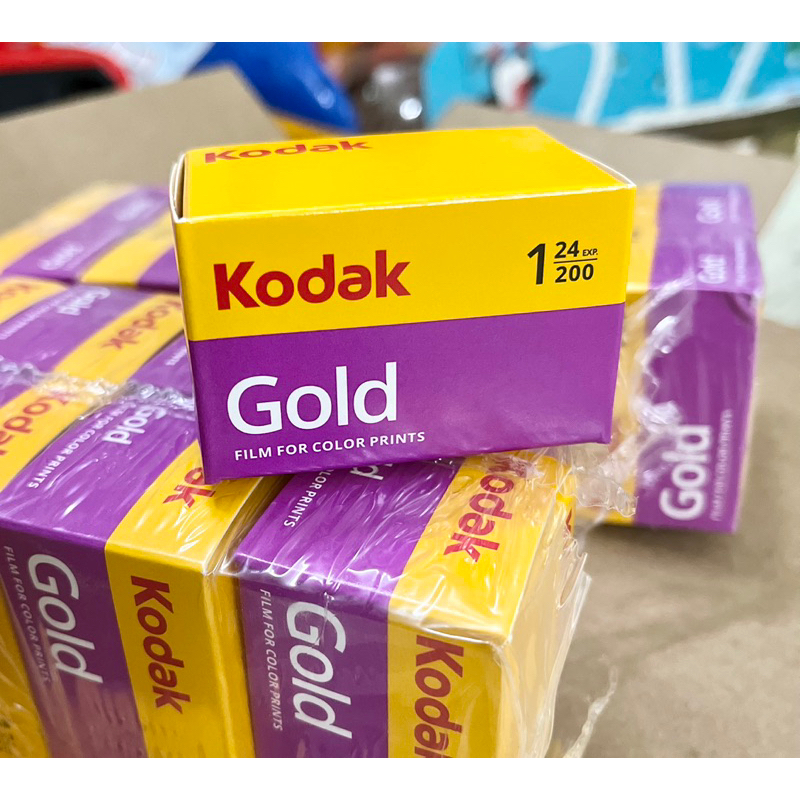 Kodak Gold 200 24EXP Date 09/2025 phiên bản mới loại hộp lẽ 1 hộp có 1 cuộn Film 35mm