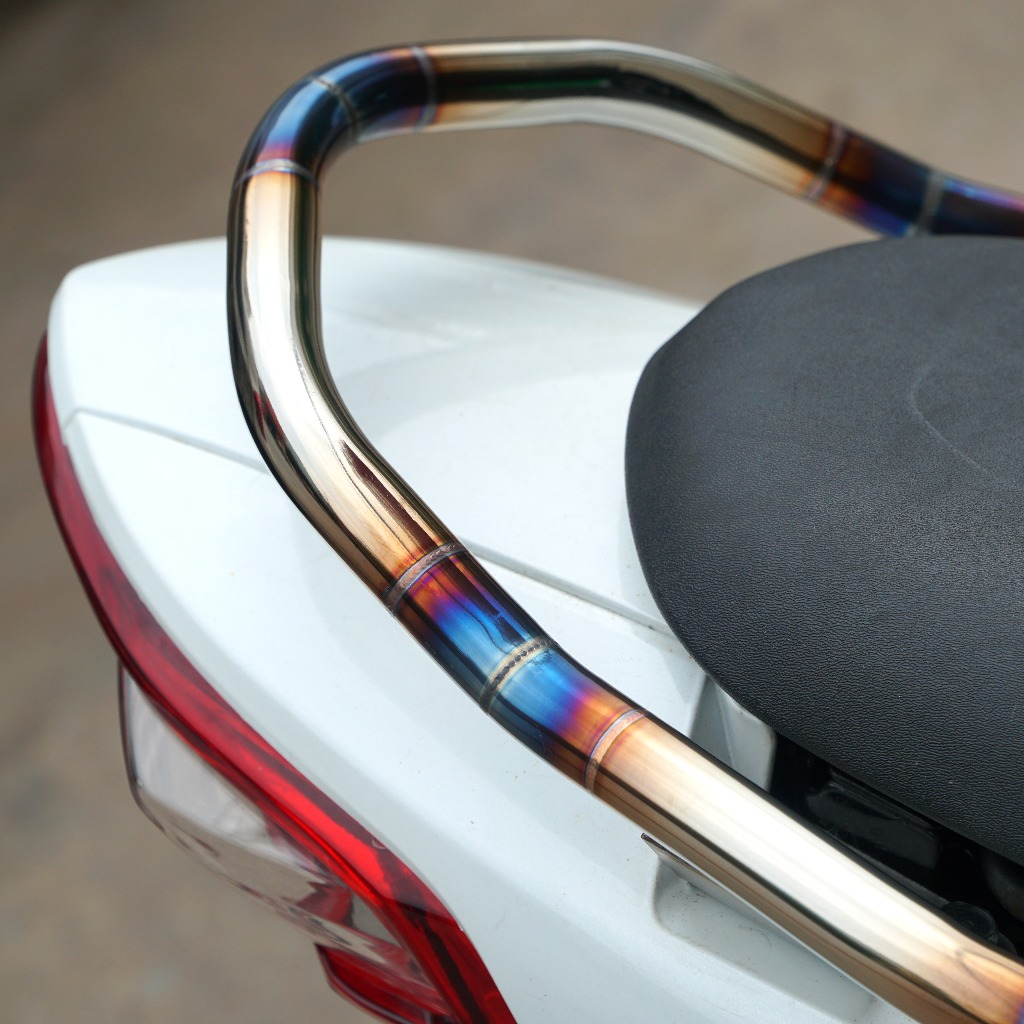 Tay xách, cảng sau Inox 304 khò màu Titan dành cho dòng xe Wave