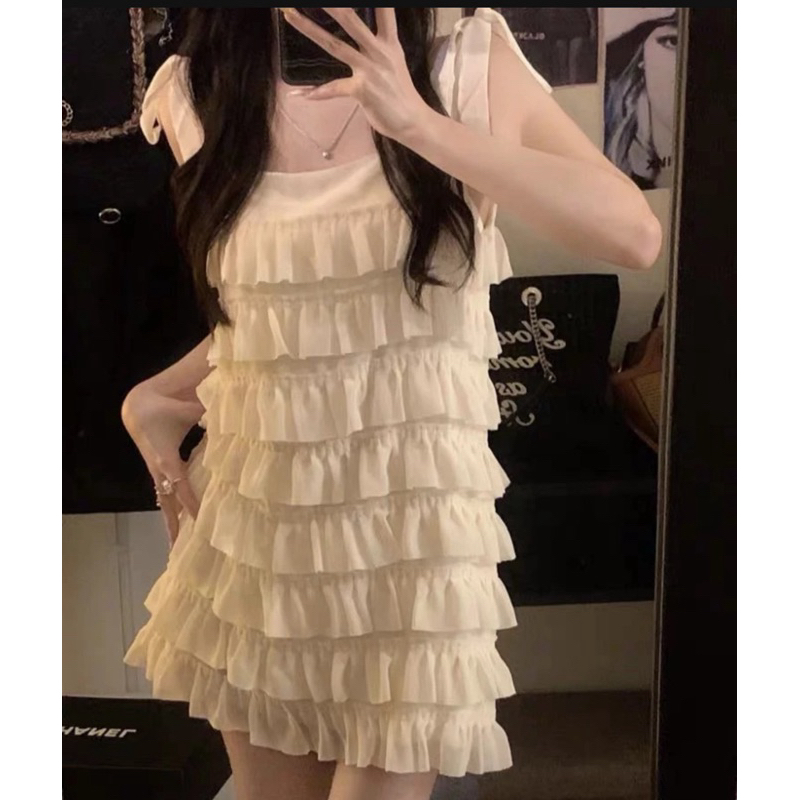 VIDEO ẢNH THẬT🖤váy hai dây tiểu thư cổ vuông xếp tầng viền lượn sóng xinh xắn đáng yêu ngọt ngào dễ thương