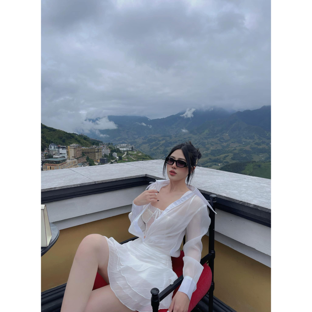 Váy tơ cổ sơ mi vạt nhọn 𝐀𝐒𝐇𝐘𝐋𝐄𝐘 chân xoè