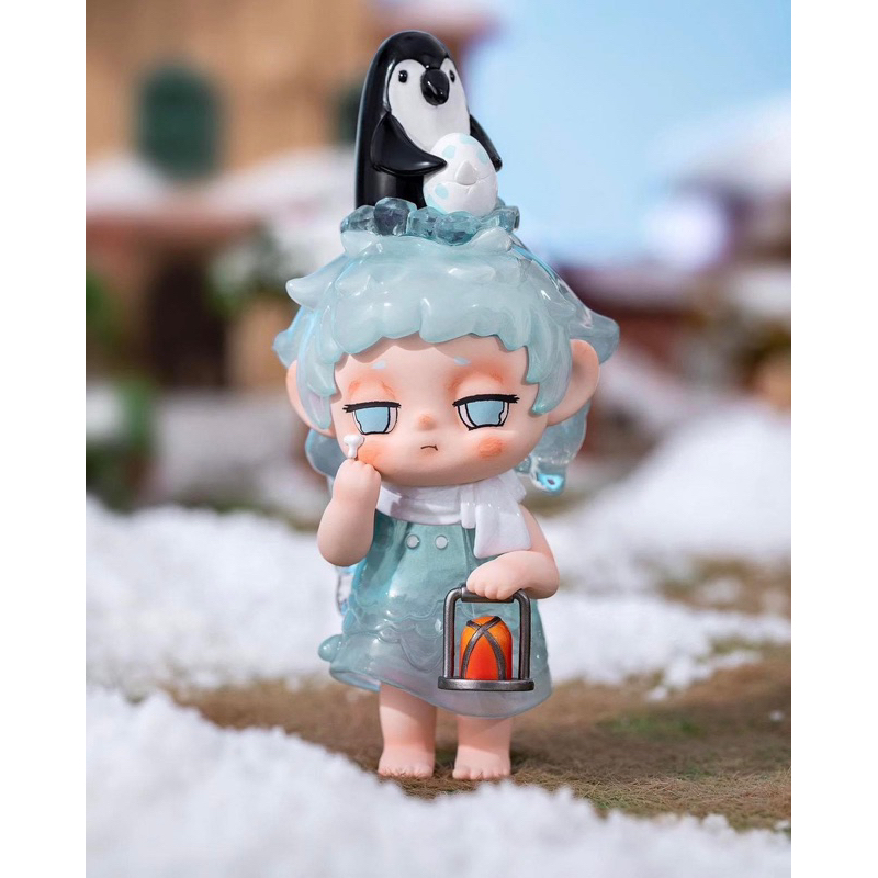 𝐅𝐀𝐘𝐀 𝐇𝐈𝐃𝐄 𝐈𝐍 𝐓𝐇𝐄 𝐌𝐎𝐌𝐄𝐍𝐓𝐒