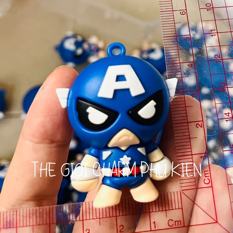 Jitbitz Siêu nhân 4D gắn dép sục dép crocs Bé Trai siêu ngầu, siêu đẹp kem nút gắn