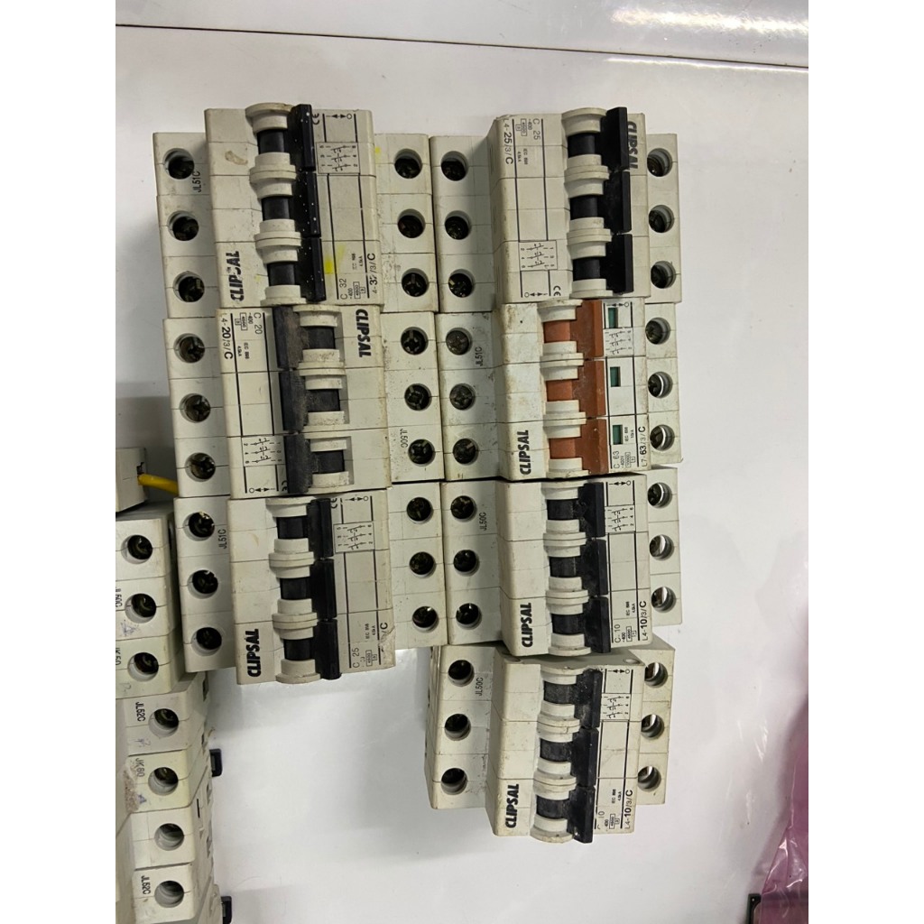 CẦU DAO/CB Clipsal, panasonic 1P 6A 4.5KA