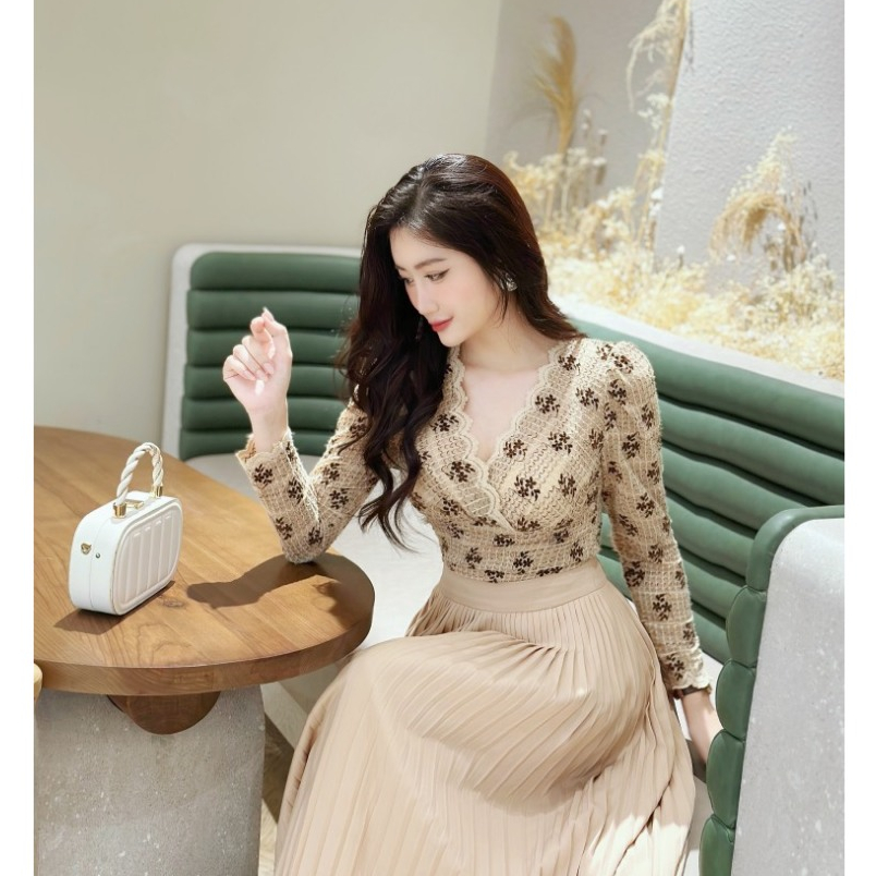 Thiết kế Áo REN hoa chùm  sang chảnh
