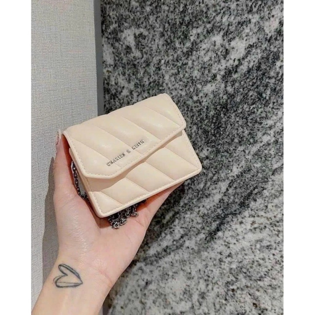 Ví ngắn CN.K nắp chéo size mini kèm dây đeo chéo da mịn 004