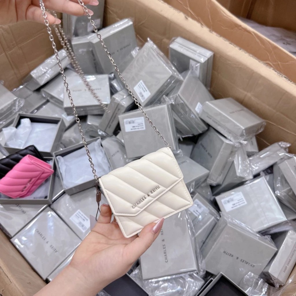 Ví ngắn CN.K nắp chéo size mini kèm dây đeo chéo da mịn 004