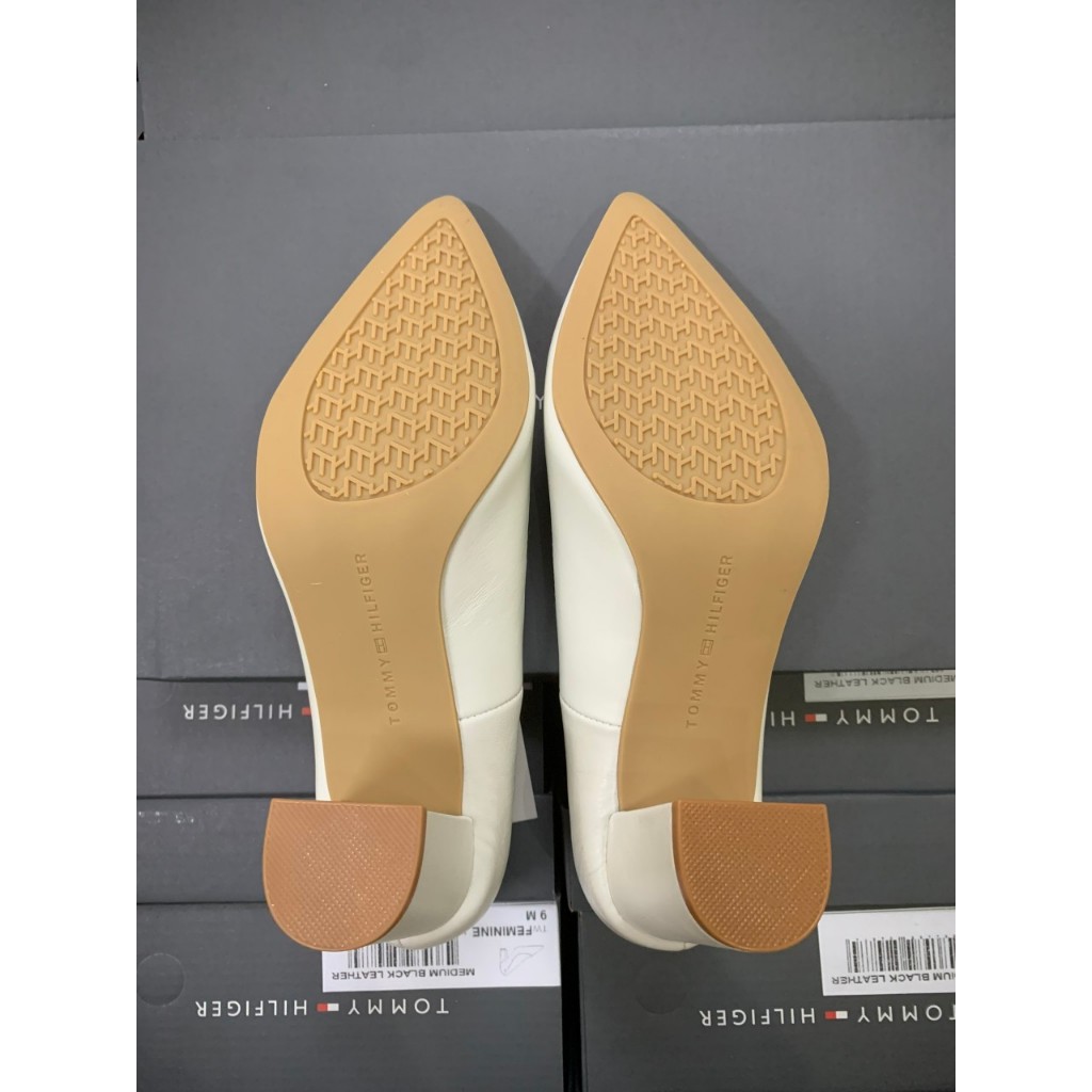 Giày Nữ Bít Mũi Cao Gót Trụ Tommy 9p