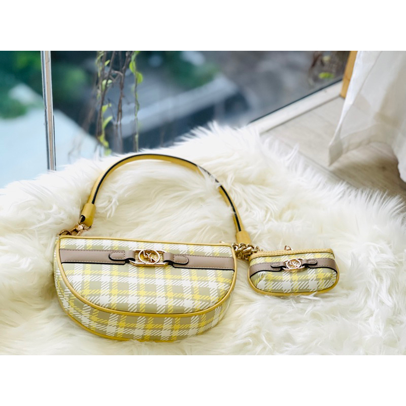 Pass Giỏ LYN Auth 100%- còn tag & bag