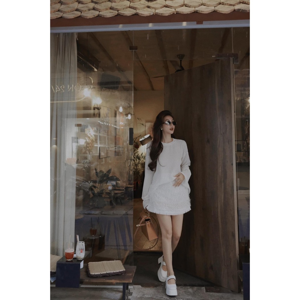 Set đồ nữ áo dài tay chân váy chữ A, set áo len lưới kèm chân váy đính lông trẻ trung đơn giản sang chảnh thiết kế BAGEO