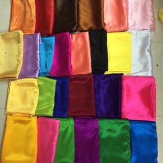Quần phi bóng mặc với áo dài