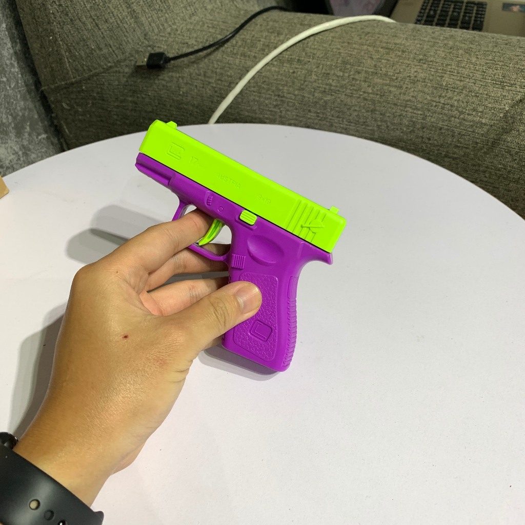 Đồ chơi súng bắn cho bé m1911 - an toàn cho bé - giúp bé năng động - quà tặng cho bé