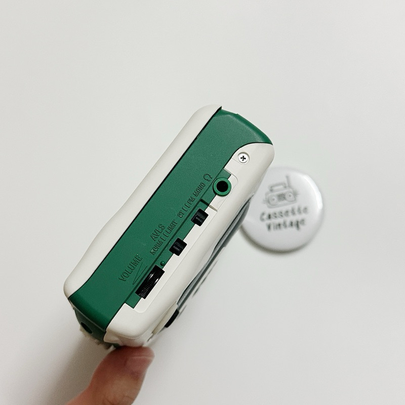Máy cassette cầm tay Sony WM FX202