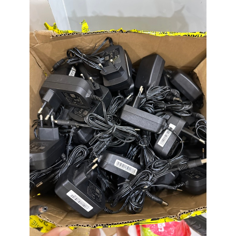 Nguồn LPF VNPT 12V 1.5A hàng cũ đã qua sử dụng đẹp như mới