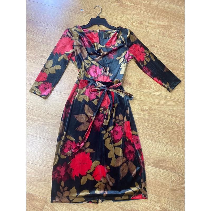 Đầm nhung Taylor xịn đẹp. Lên dáng bao sang luôn ạ.