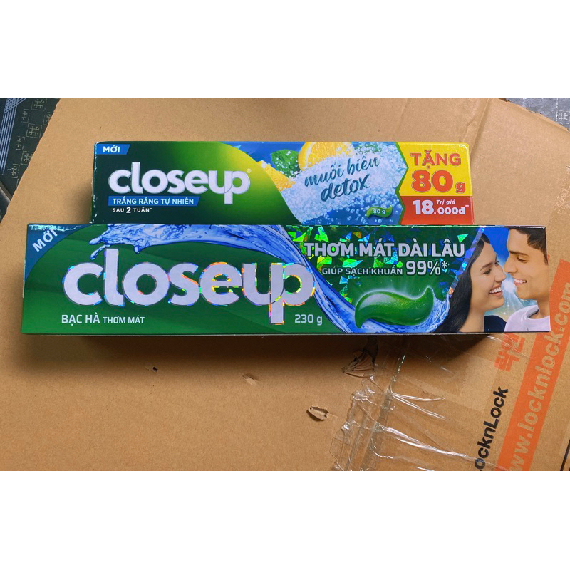 Kem Đánh Răng Closeup 230g