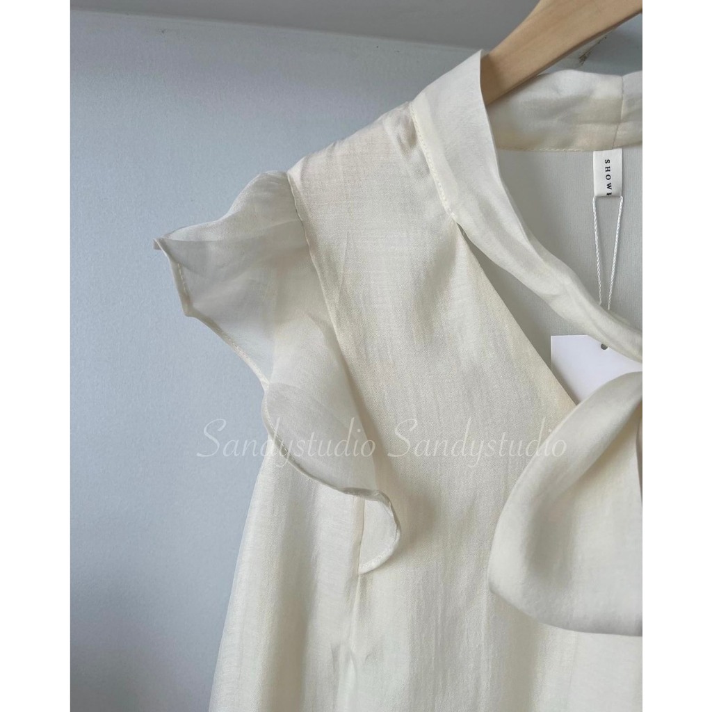 Áo sơ mi sát nách bèo vai V.GU_studio cất vải tơ hàn hai lớp mặc đi chơi