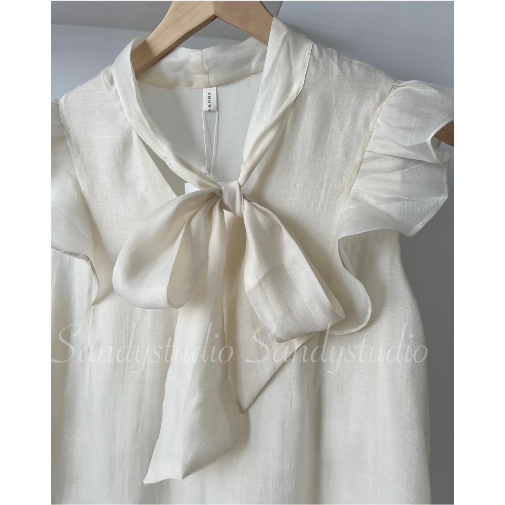 Áo sơ mi sát nách bèo vai V.GU_studio cất vải tơ hàn hai lớp mặc đi chơi