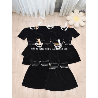 Váy nhung cổ ren cut out khâu đá