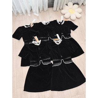 Váy nhung cổ ren cut out khâu đá