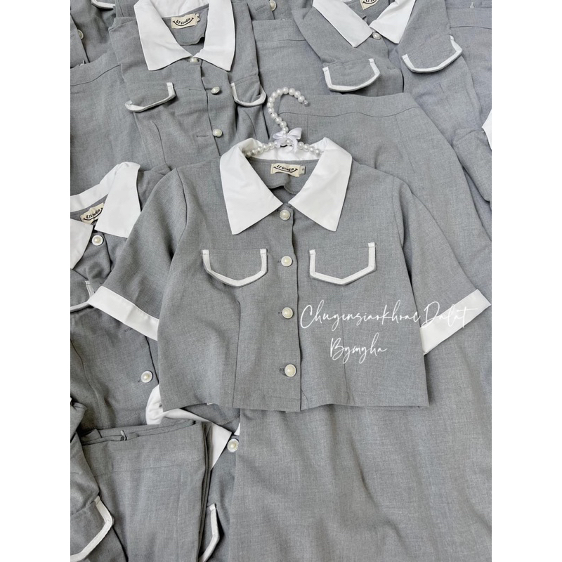 SET CROPTOP CỔ NHỌN VIỀN TRẮNG + CHÂN VÁY MIDI XÁM