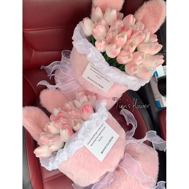 Bó hoa sáp tulip tai Thỏ Bunny kèm túi siêu xinh làm quà tặng sinh nhật của mẹ 20/10 14/2 8/3 kèm túi thiệp đèn L66
