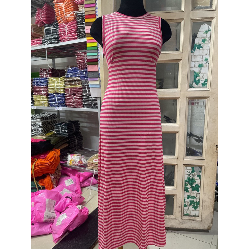 Đầm Sát nách sọc kẻ dáng xòe maxi xinh xắn tôn dáng