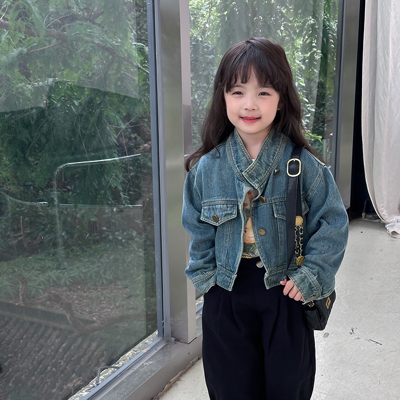 Áo khoác jean cho bé gái, sành điệu .Hàng của hãng AMbb chuẩn đét 100% hàng QC cao cấp