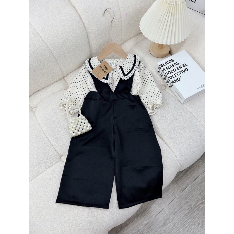 Set yếm kèm áo cho bé gái