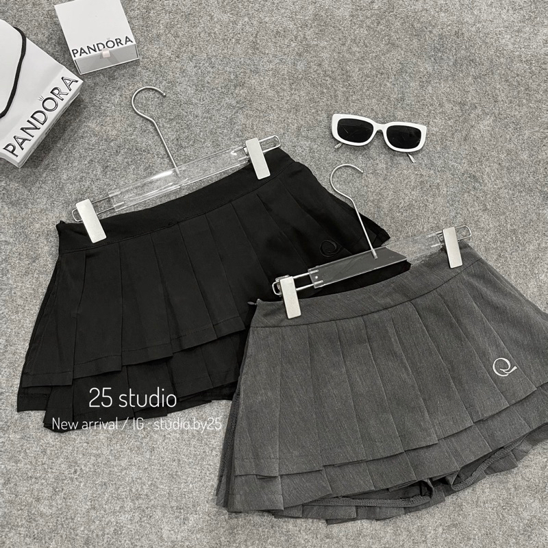 CHÂN VÁY DÁNG NGẮN CHỮ THÊU HÀNG QCCC | STUDIOBY25