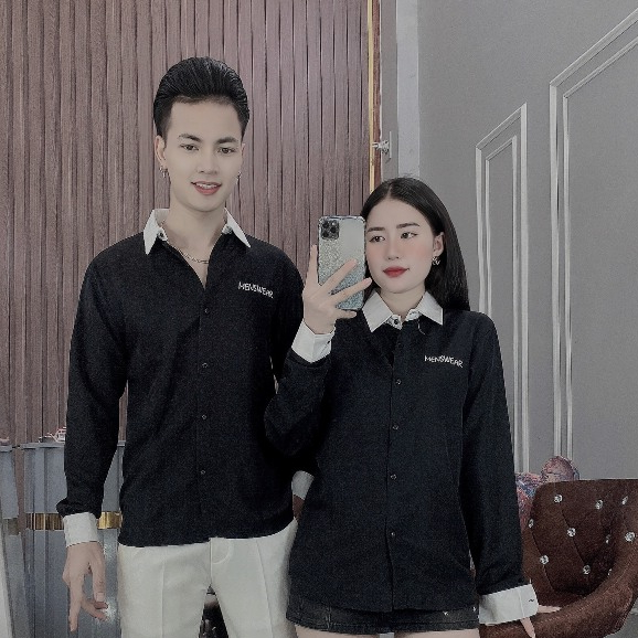 Áo Sơ Mi Đôi Dài Tay Vải Lụa Co Dãn Phối Màu Thêu Chữ Đep Áo Đôi Chuẩn Form Tôn Dáng