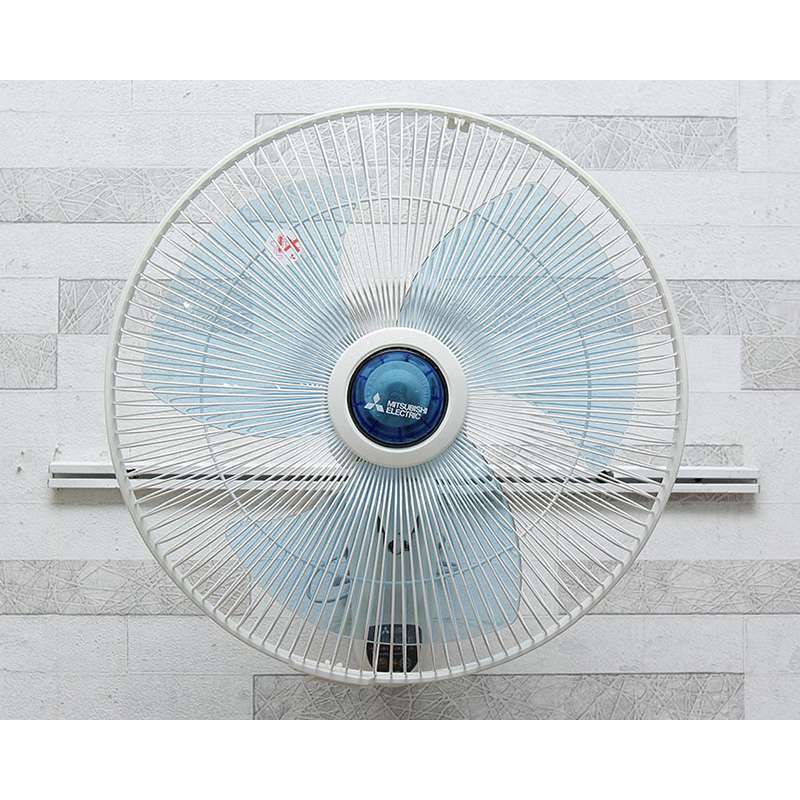 Quạt Treo Tường Mitsubishi W16-RA - Màu Trắng / Xám Đậm - Hàng Chính Hãng - 47W - 3 cánh - 40cm