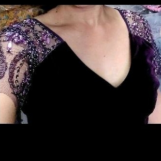 Đầm Dạ Hội VNXK Nhung Kết  Cườm Tay Sang Xịn