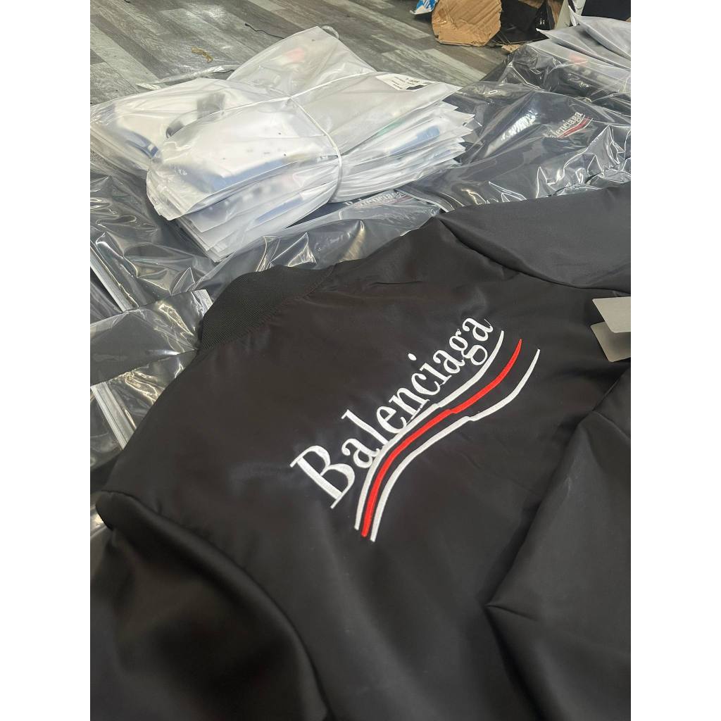 Áo Khoác Gió 2 Lớp Hit BaLenciaga - Khoát Gió Khoác Dù Dày Dặn Dáng Rộng Nam Nữ_ảnh thật