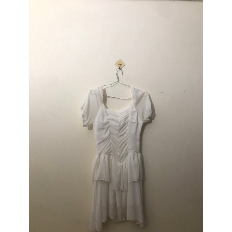 Pass váy dùng 1-2 lần