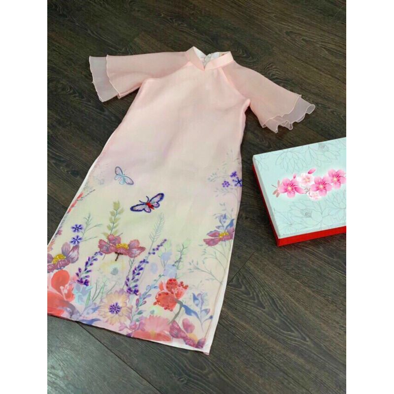 Áo dài cho bé gái