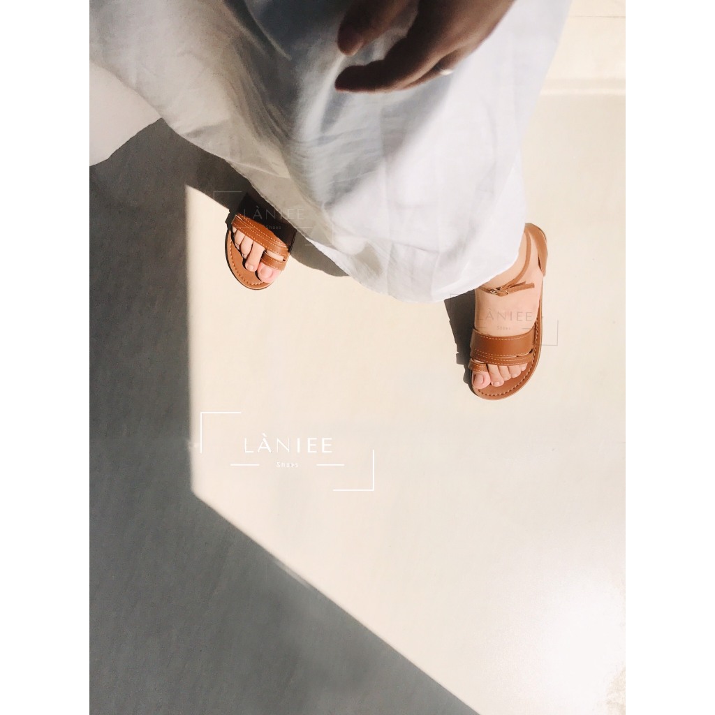 Sandal Nữ quai ngang đôi xỏ ngón Làniee  2 màu đen, nâu dây gài cổ chân ĐẾ TPR NÂU SÁNG - LNX01