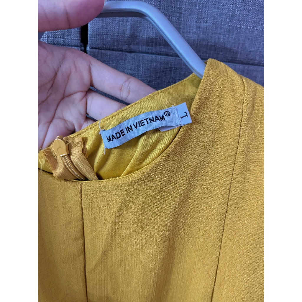 PASS - Jumpsuit vàng