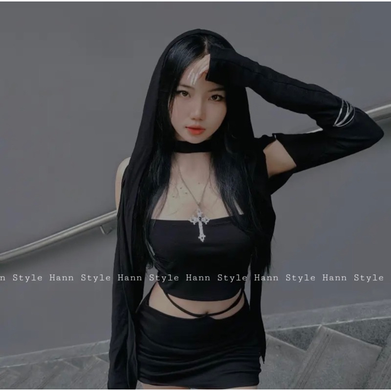 ÁO KHOÁC CROPTOP CÓ MŨ KHOÉT VAI TAY DÀI
