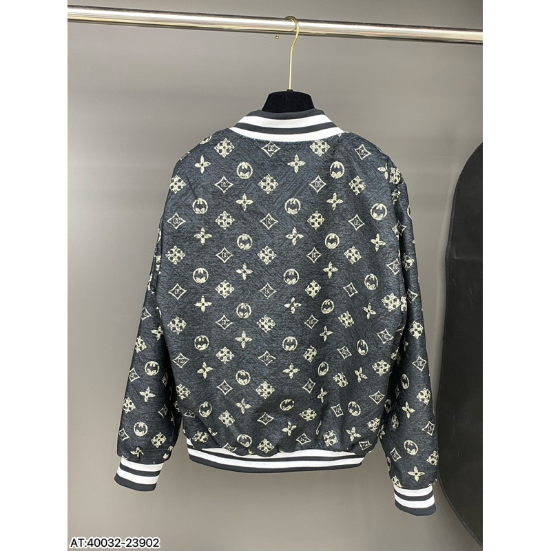 Áo khoác bomber nam L.V bản đẹp vải dệt đường may tỉ mỉ hoạ tiết sắc nét