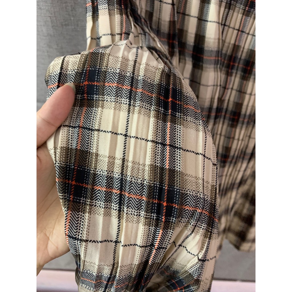 PASS - Chân váy xòe kẻ eo chun