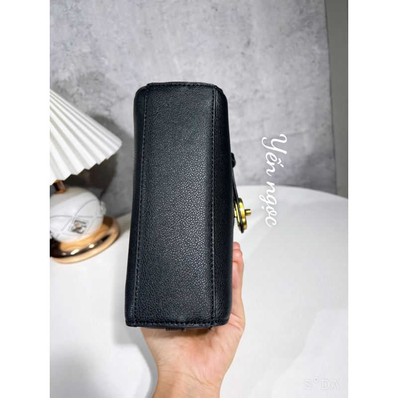 Túi xách khoá xoay khuy ngang size 19 Da PU