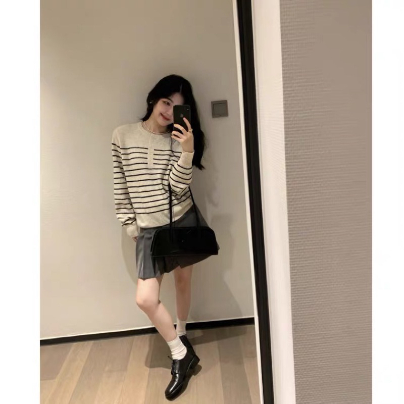 Áo len dài tay kẻ sọc