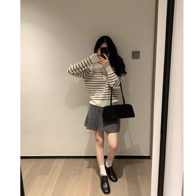 Áo len dài tay kẻ sọc