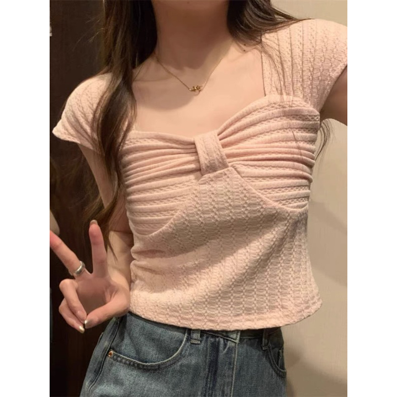 Áo nơ cổ vuông dáng croptop