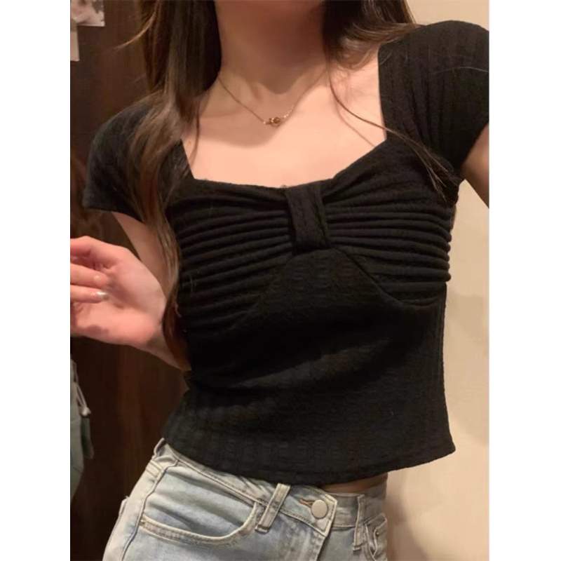 Áo nơ cổ vuông dáng croptop