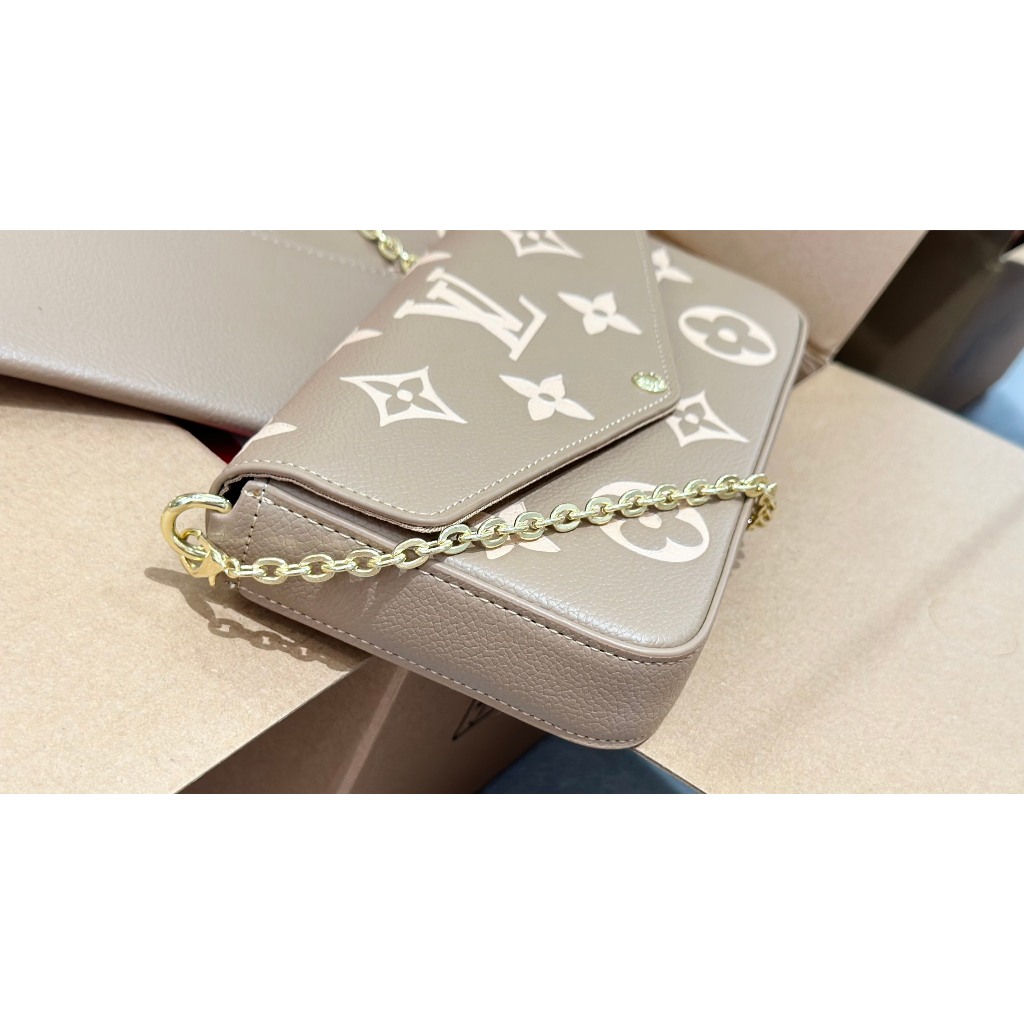 TÚI LV FELICIE SZ22 DA BÒ