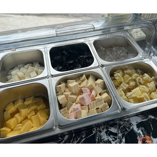 Thùng đá 3 lớp ( giữ lạnh được 8-9 tiếng ) nắp mika